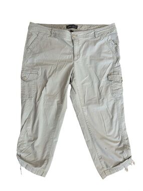 Eddie Bauer Grayish Tan Cargo Capri Pants Size 18
